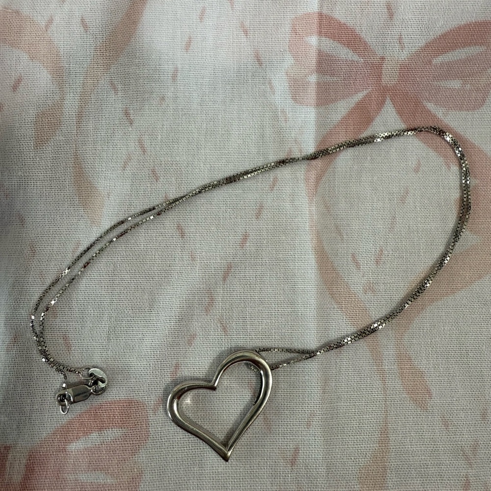 Elegant Silver Heart Necklace